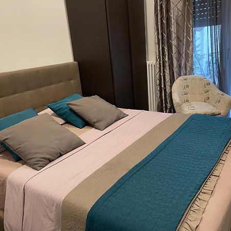 Decoluxe !Apartamento Con 1 Camera Da Letto , In Zona San Paolo , Via Martiniana 토리노 외부 사진