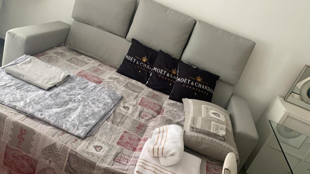 Decoluxe !Apartamento Con 1 Camera Da Letto , In Zona San Paolo , Via Martiniana 토리노 외부 사진
