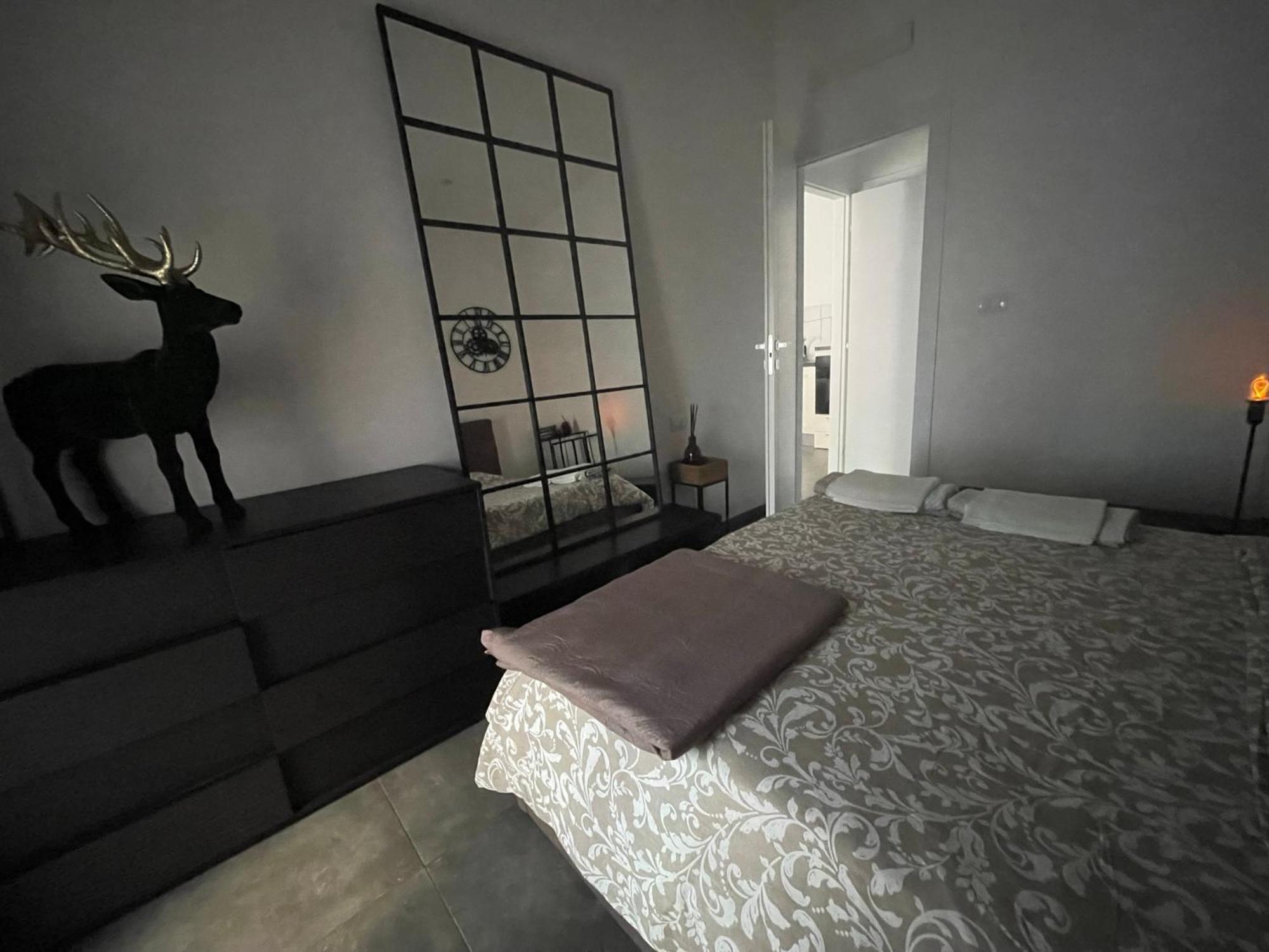 Decoluxe !Apartamento Con 1 Camera Da Letto , In Zona San Paolo , Via Martiniana 토리노 외부 사진